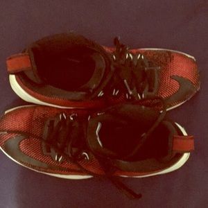 AirMax Infuriate Nike Basketball shoes